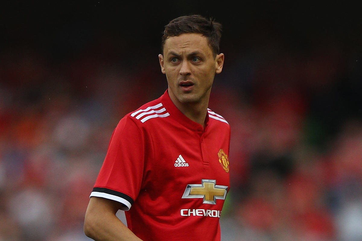 宾塞的背后 宾塞的背后