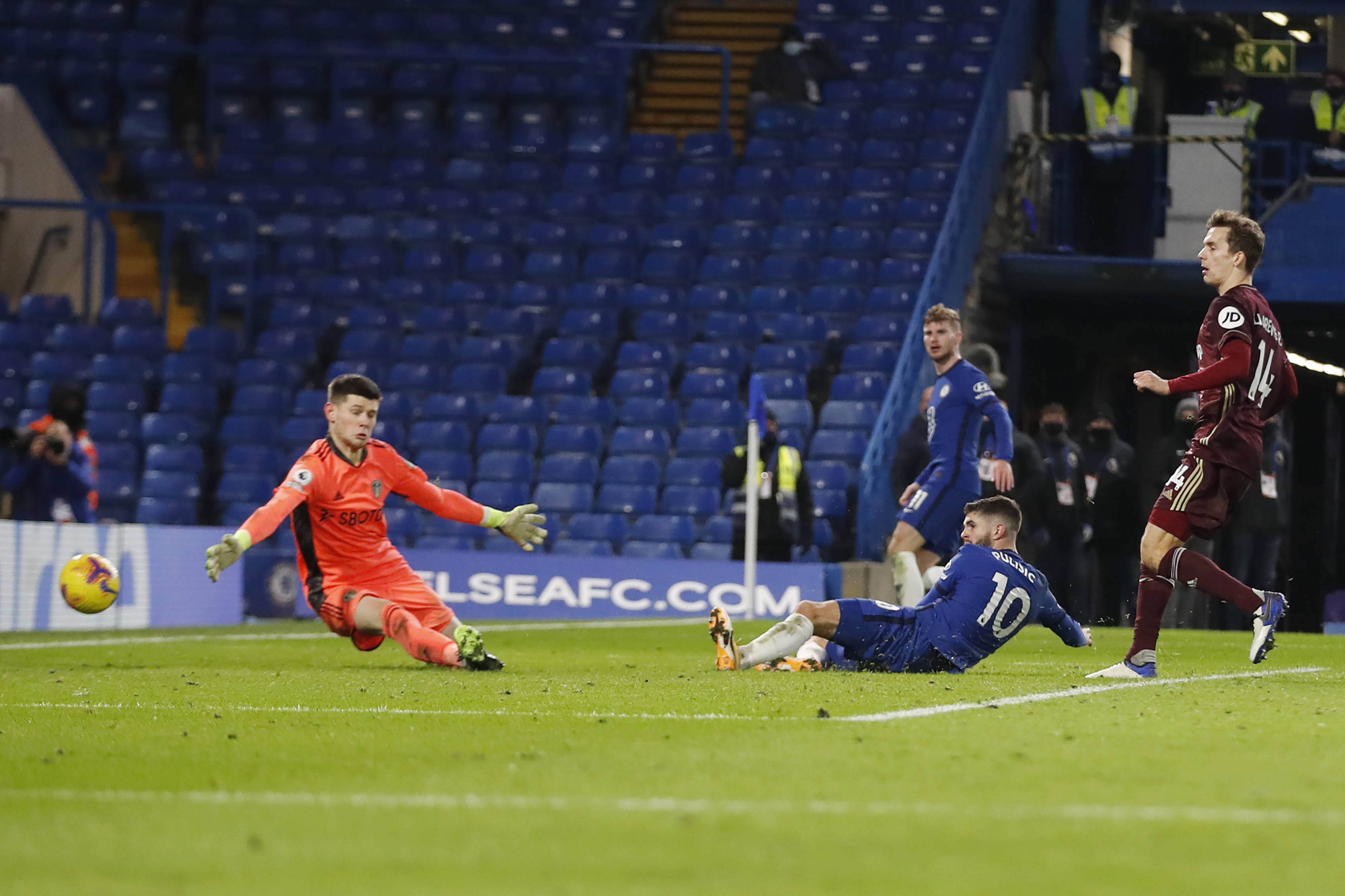 加更大压力 加更大压力